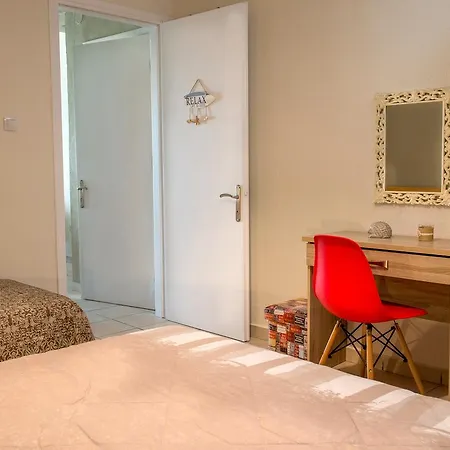 Varka Apartment Makrygialos Buitenkant foto