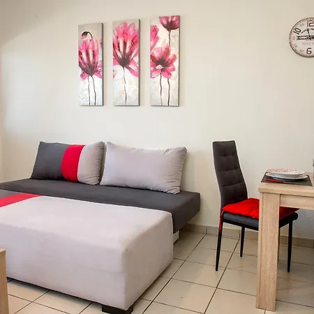 Varka Apartment Makrygialos Buitenkant foto